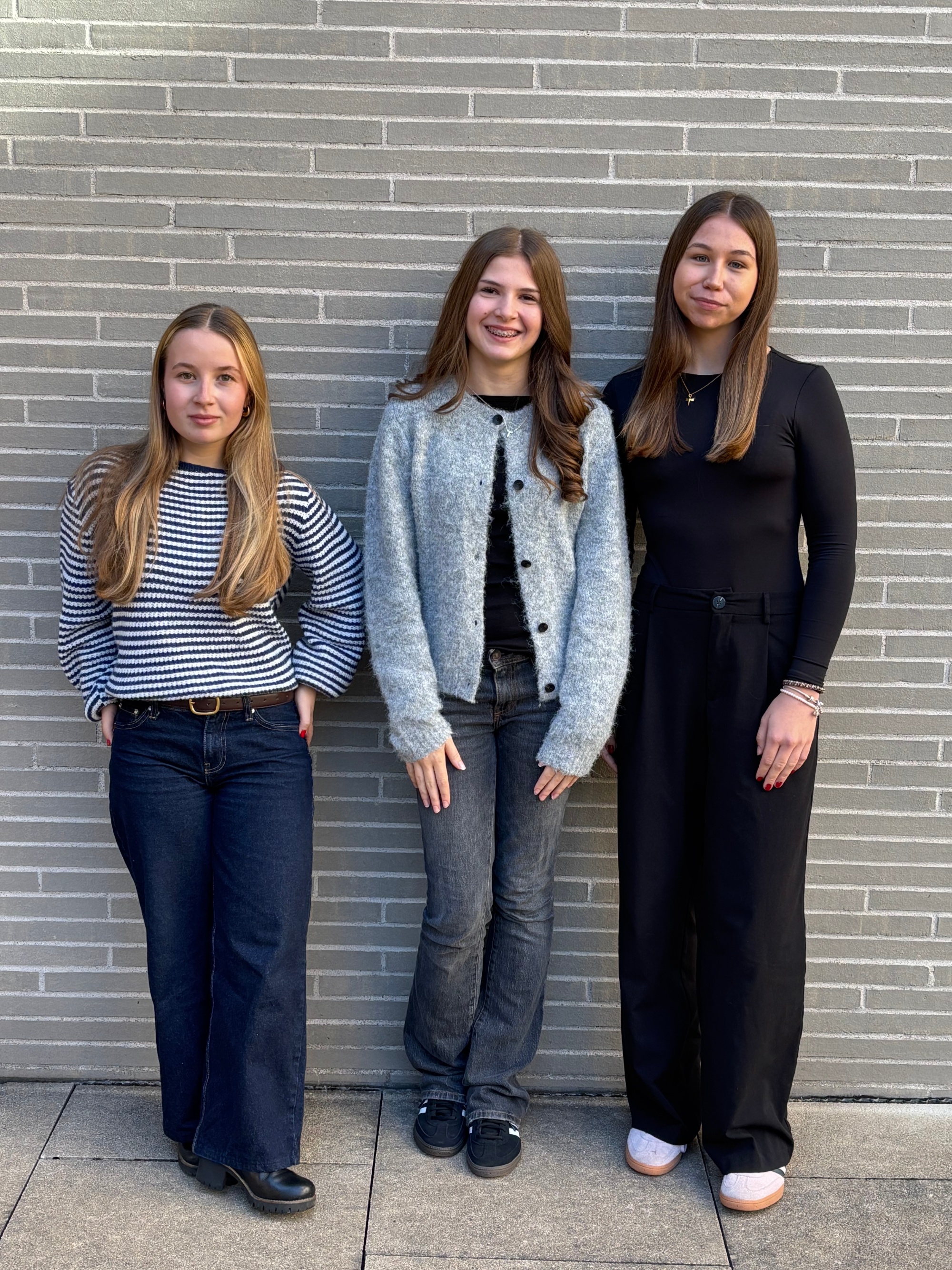 Louisa Eideloth 10aR, Mariella Thurn 8bR, Mariella Reges 10bR